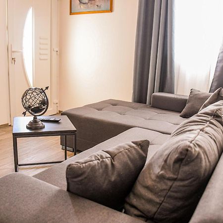 Apartments Olea Биоград на Мору Екстериор снимка