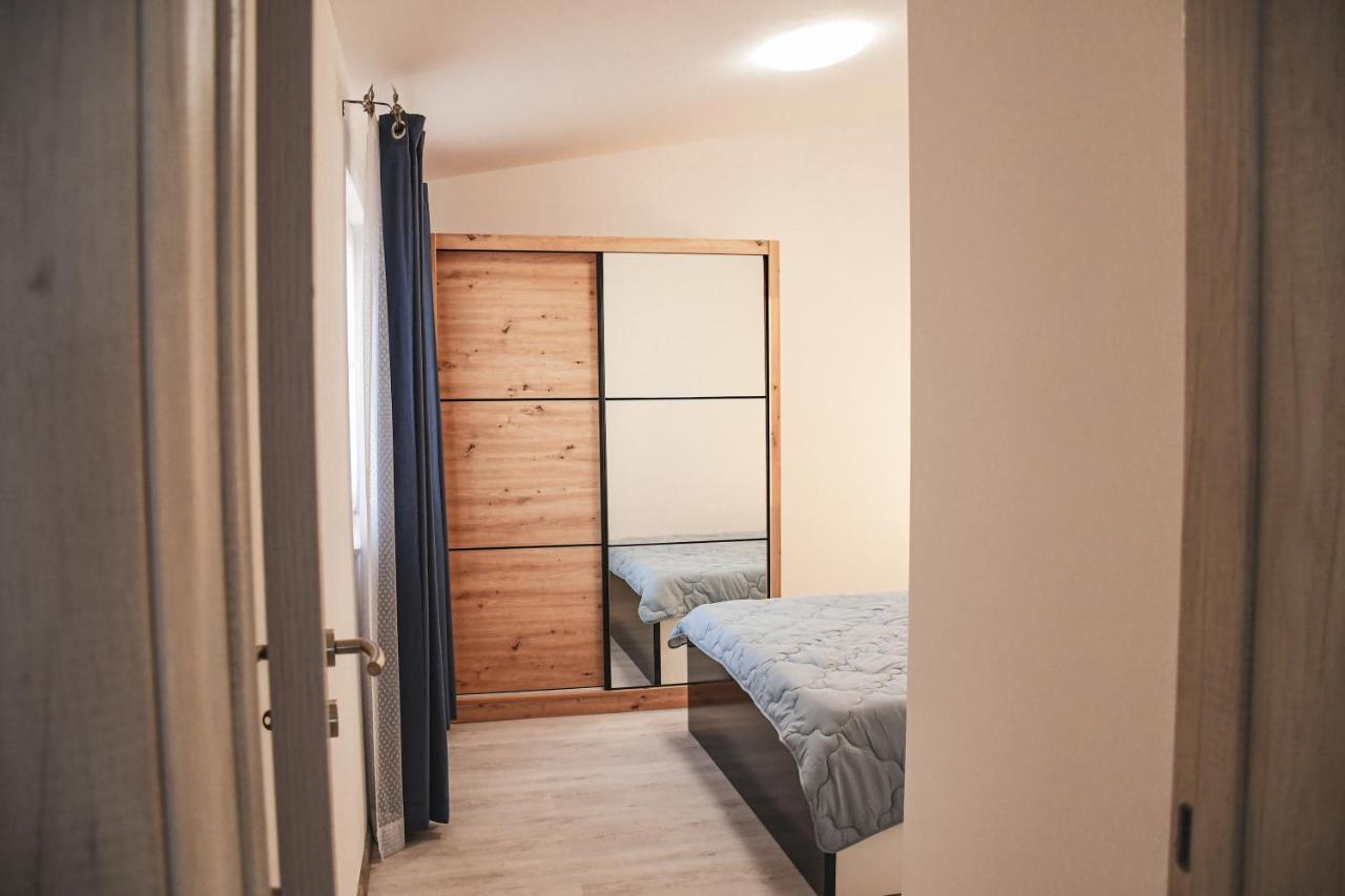 Apartments Olea Биоград на Мору Екстериор снимка
