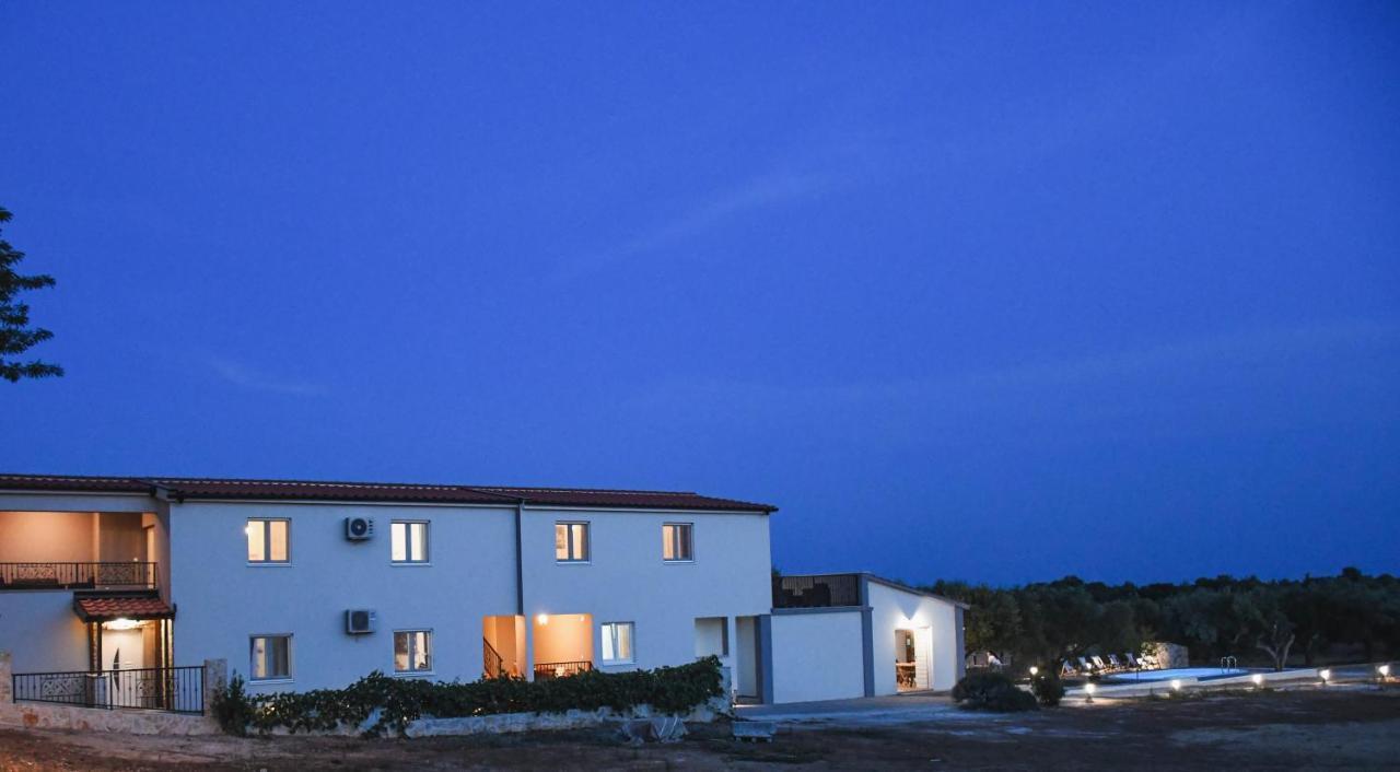Apartments Olea Биоград на Мору Екстериор снимка
