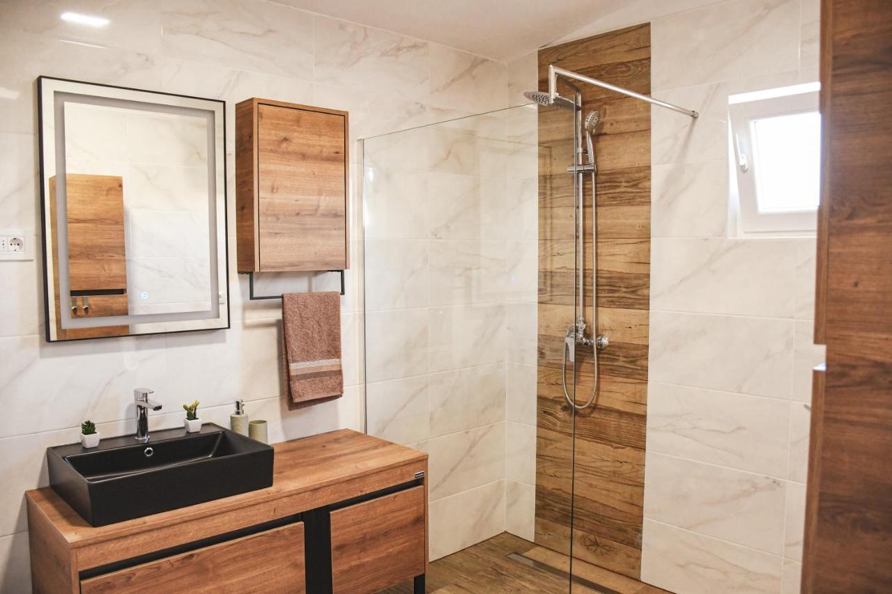 Apartments Olea Биоград на Мору Екстериор снимка