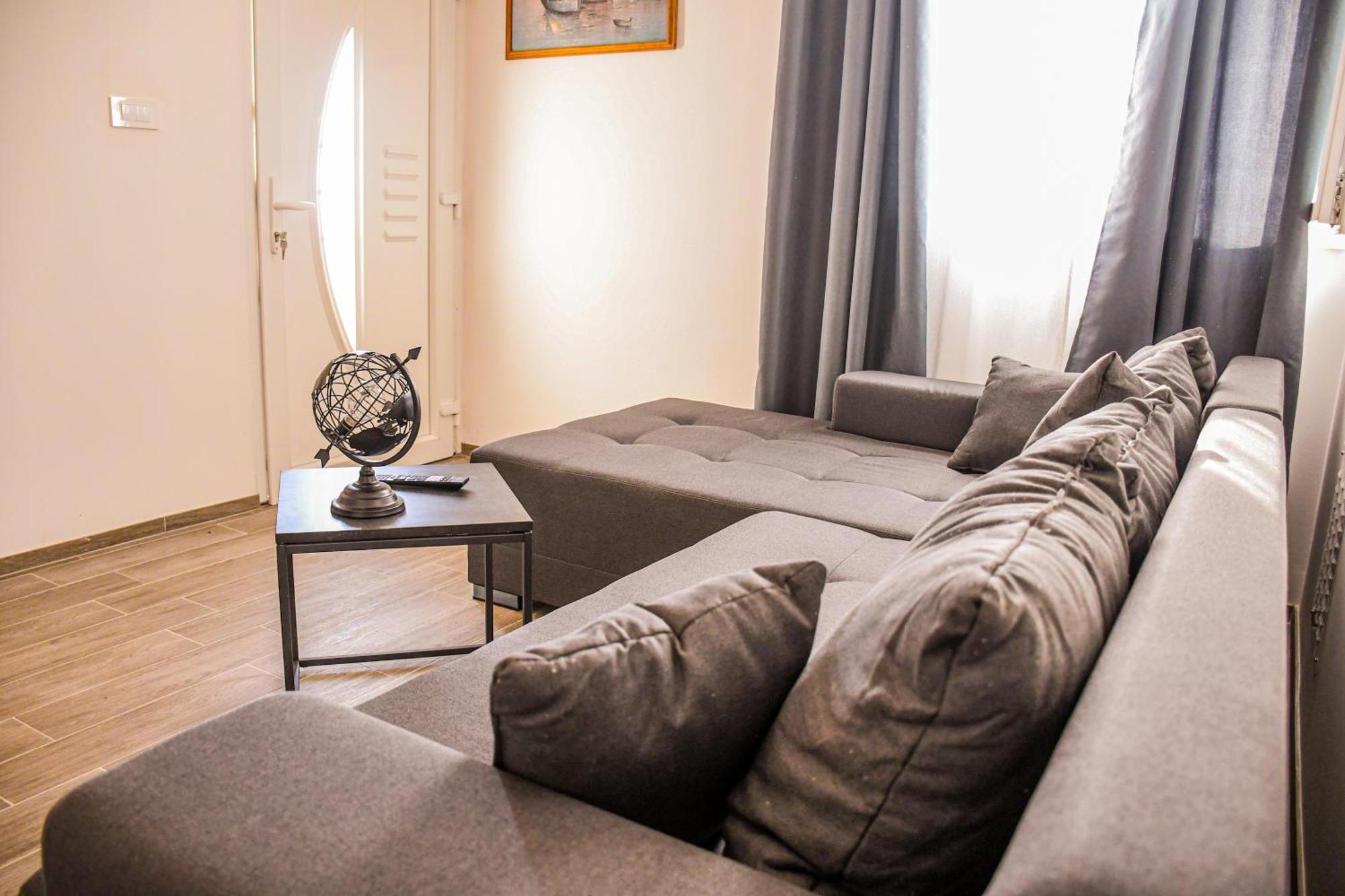 Apartments Olea Биоград на Мору Екстериор снимка